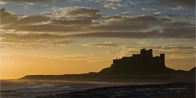 Bamburgh Castle Facts for kids