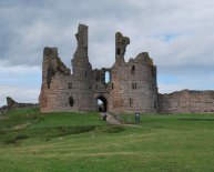 Dunstanburgh Castle, History