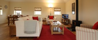Luxury 5 celebrity Holiday Cottage with a view in Bamburgh